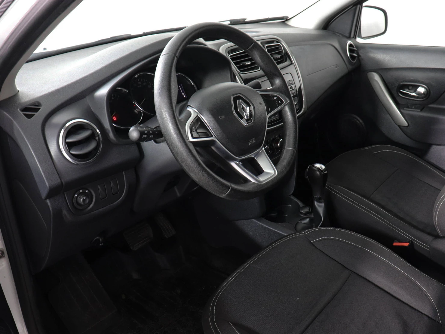 Renault Logan, 2019