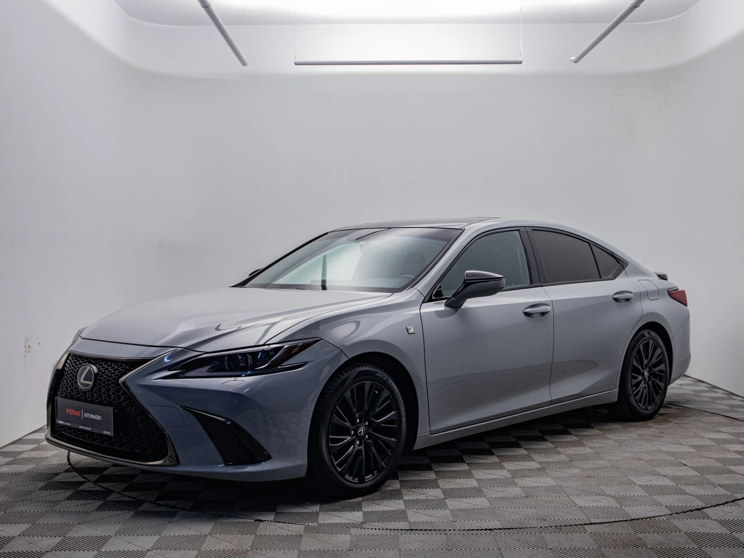Lexus ES, 2020