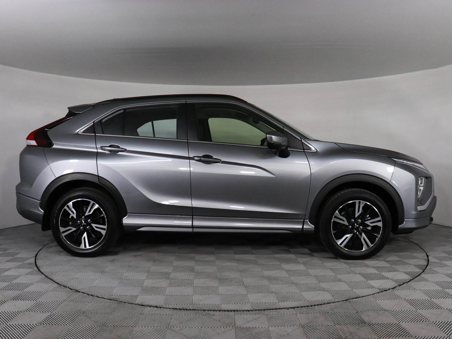 Mitsubishi ECLIPSE CROSS, 2024
