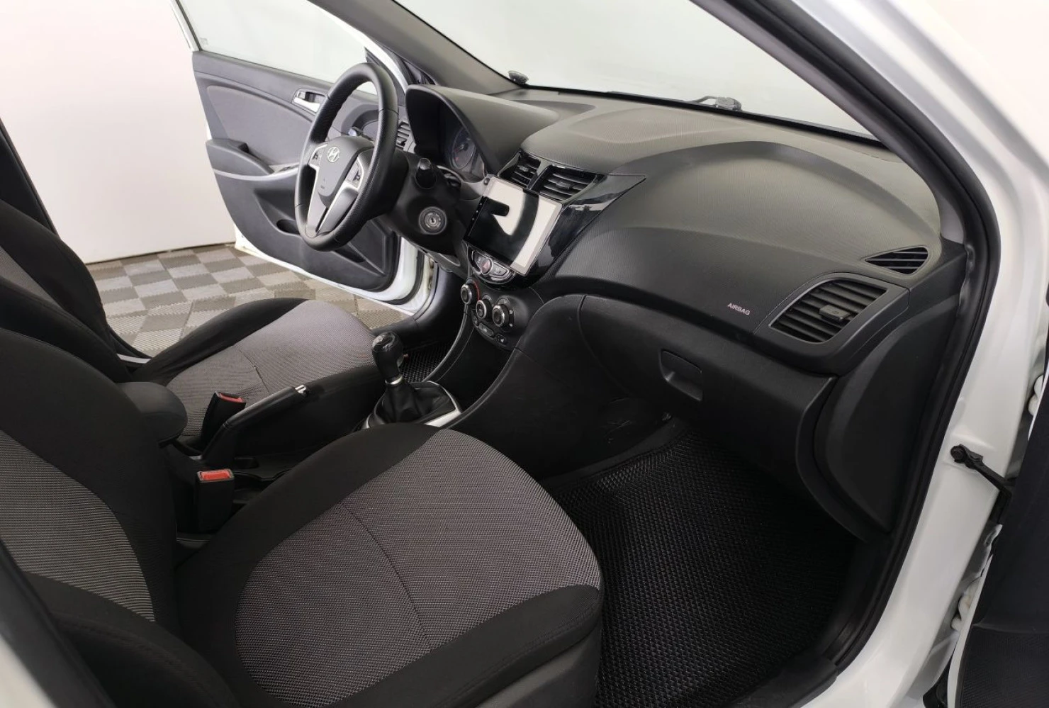 Hyundai Solaris, 2012