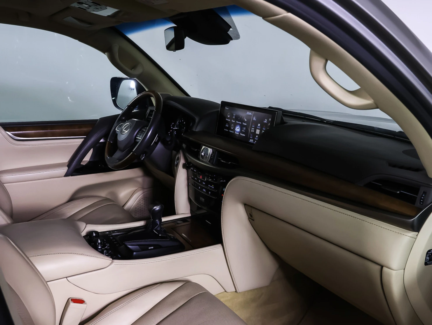 Lexus LX, 2019