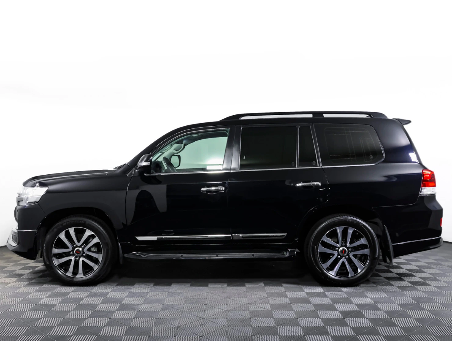 Toyota Land Cruiser, 2019