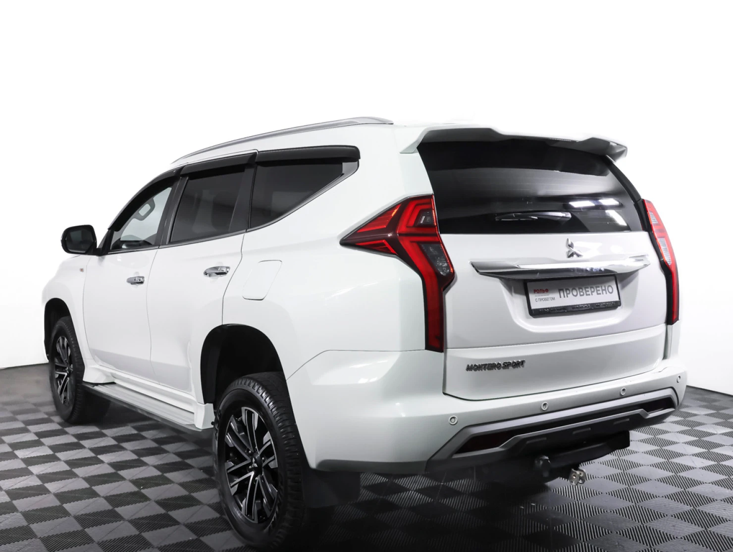 Mitsubishi Montero Sport, 2022
