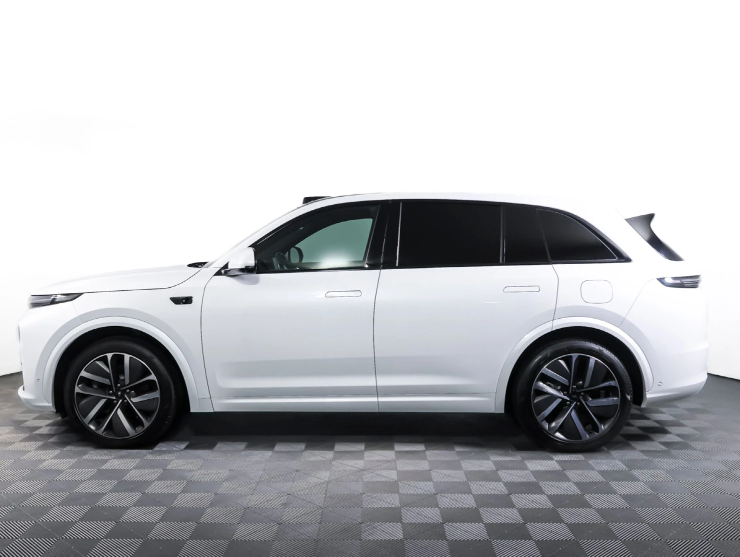 Li Auto (Lixiang) L7, 2023