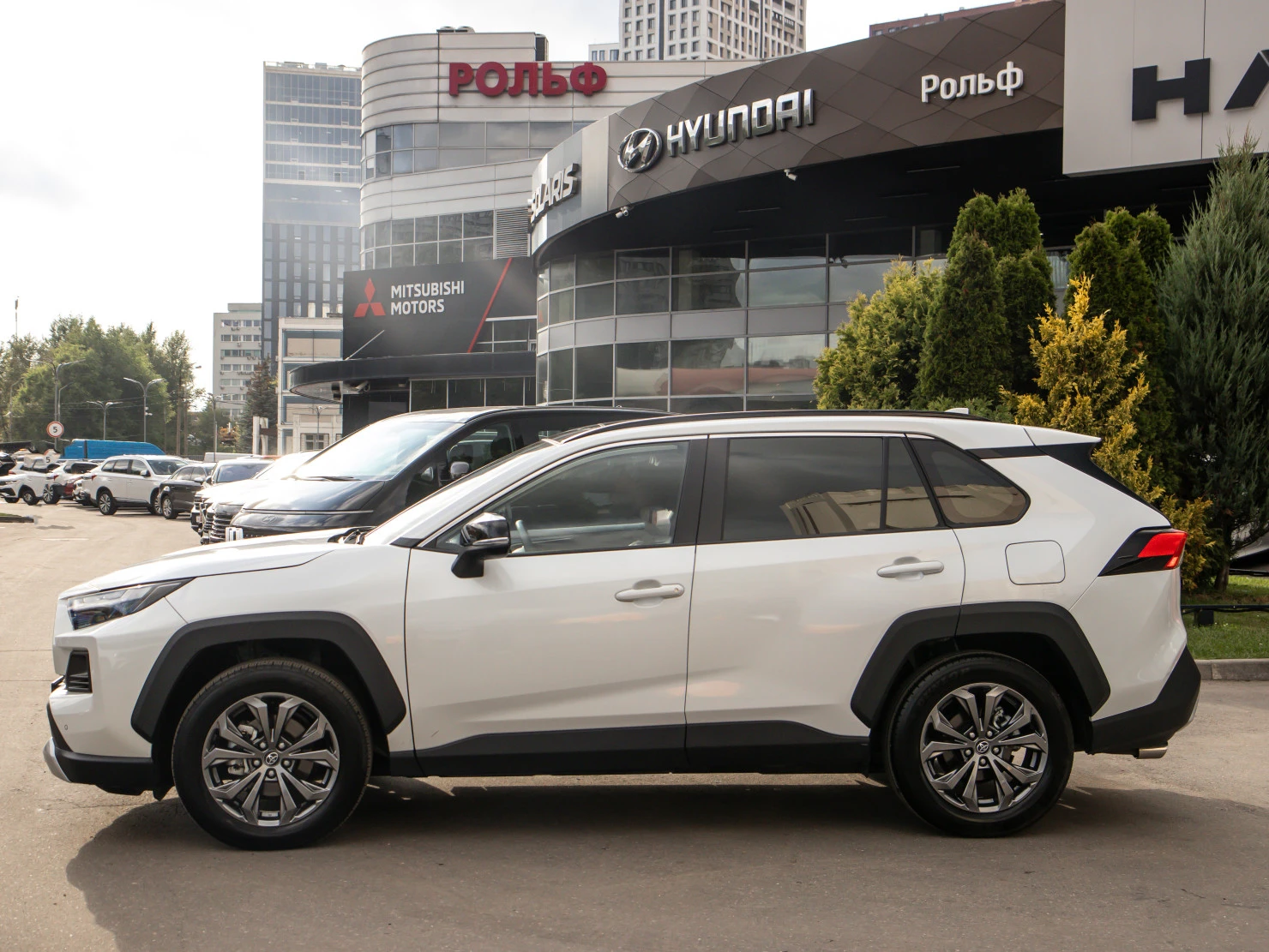 Toyota RAV4, 2025