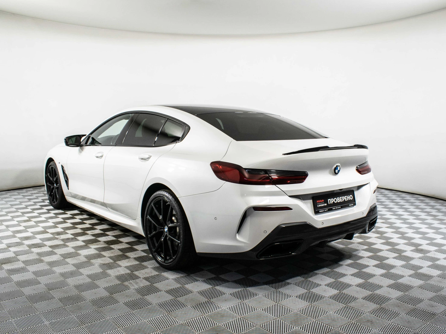 BMW 8 серии, 2021
