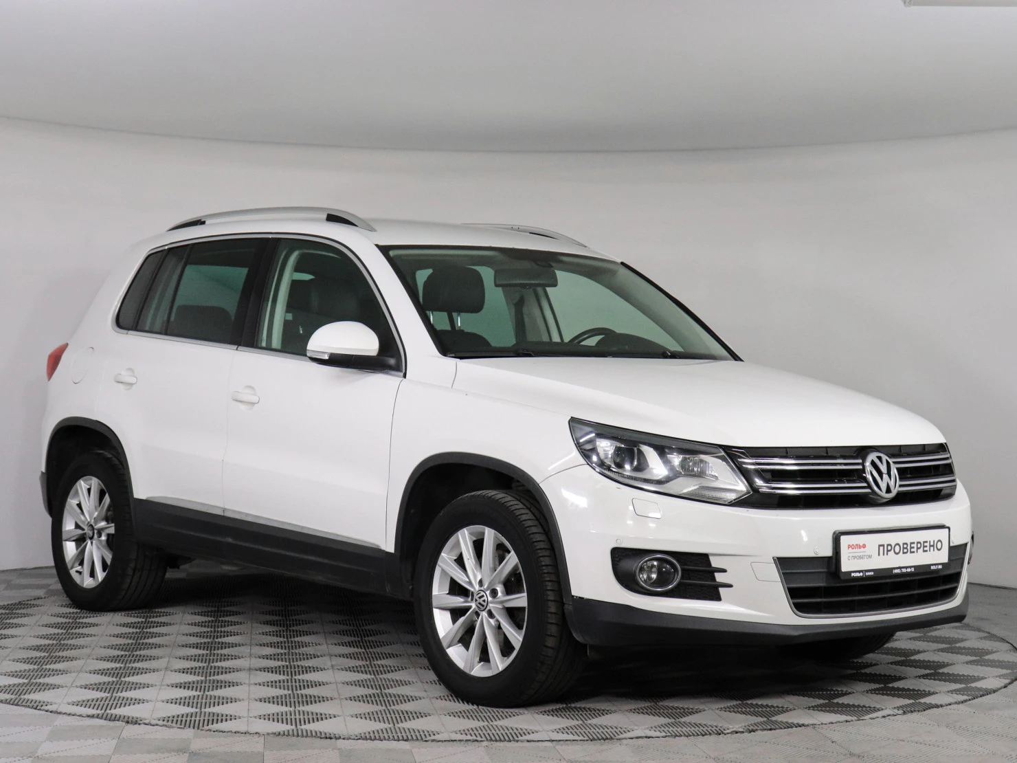 Volkswagen Tiguan, 2011