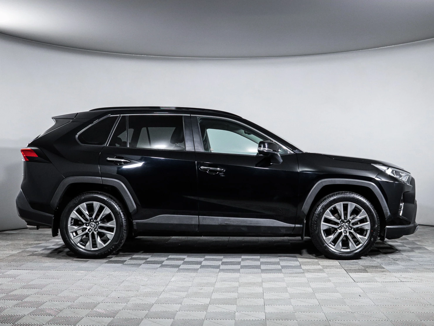 Toyota RAV4, 2020