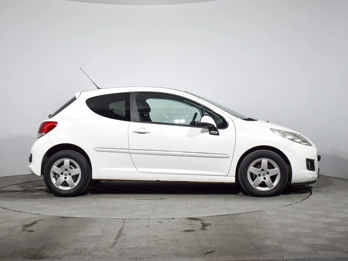 Peugeot 207, 2010