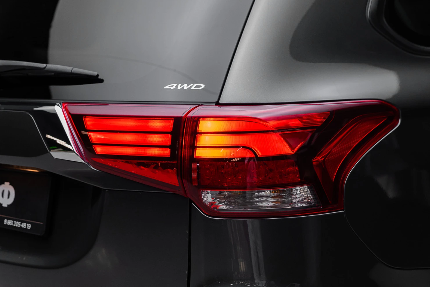 Mitsubishi OUTLANDER, 2016