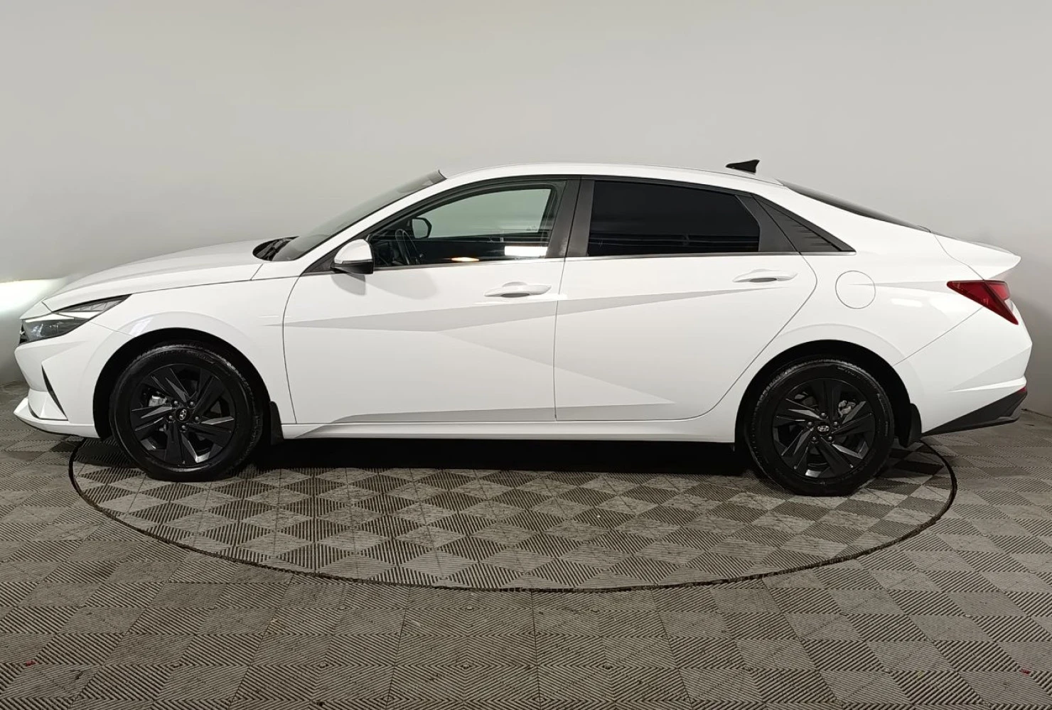 Hyundai Elantra, 2021