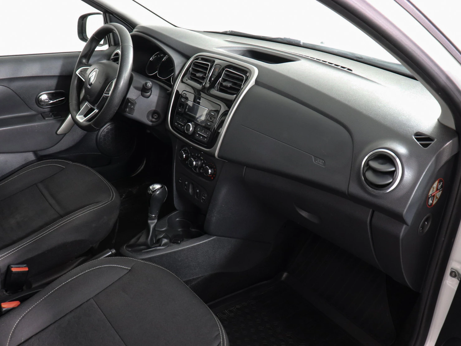 Renault Logan, 2019