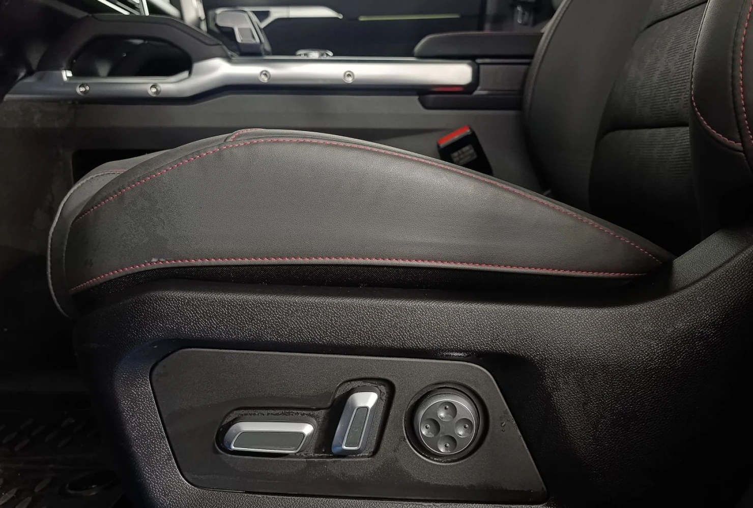 Jetour T2, 2024