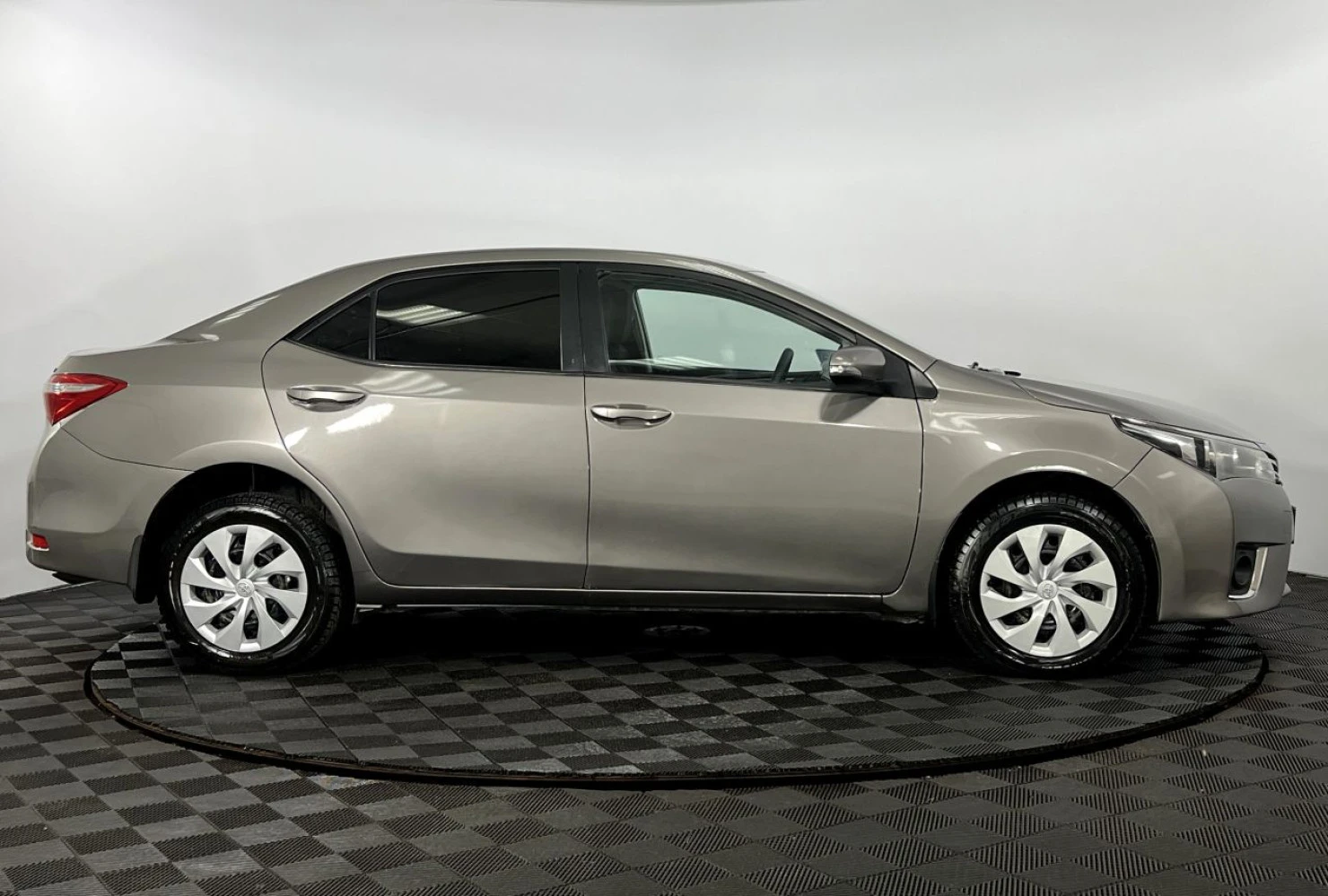 Toyota Corolla, 2013