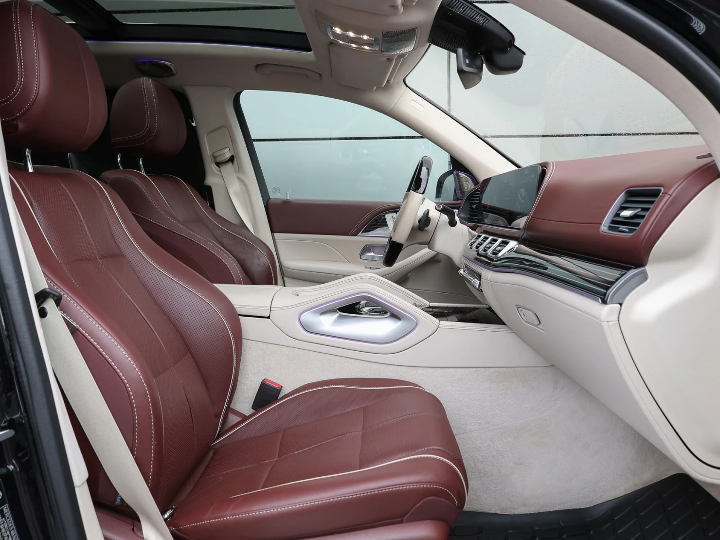 Mercedes-Benz Maybach GLS, 2023