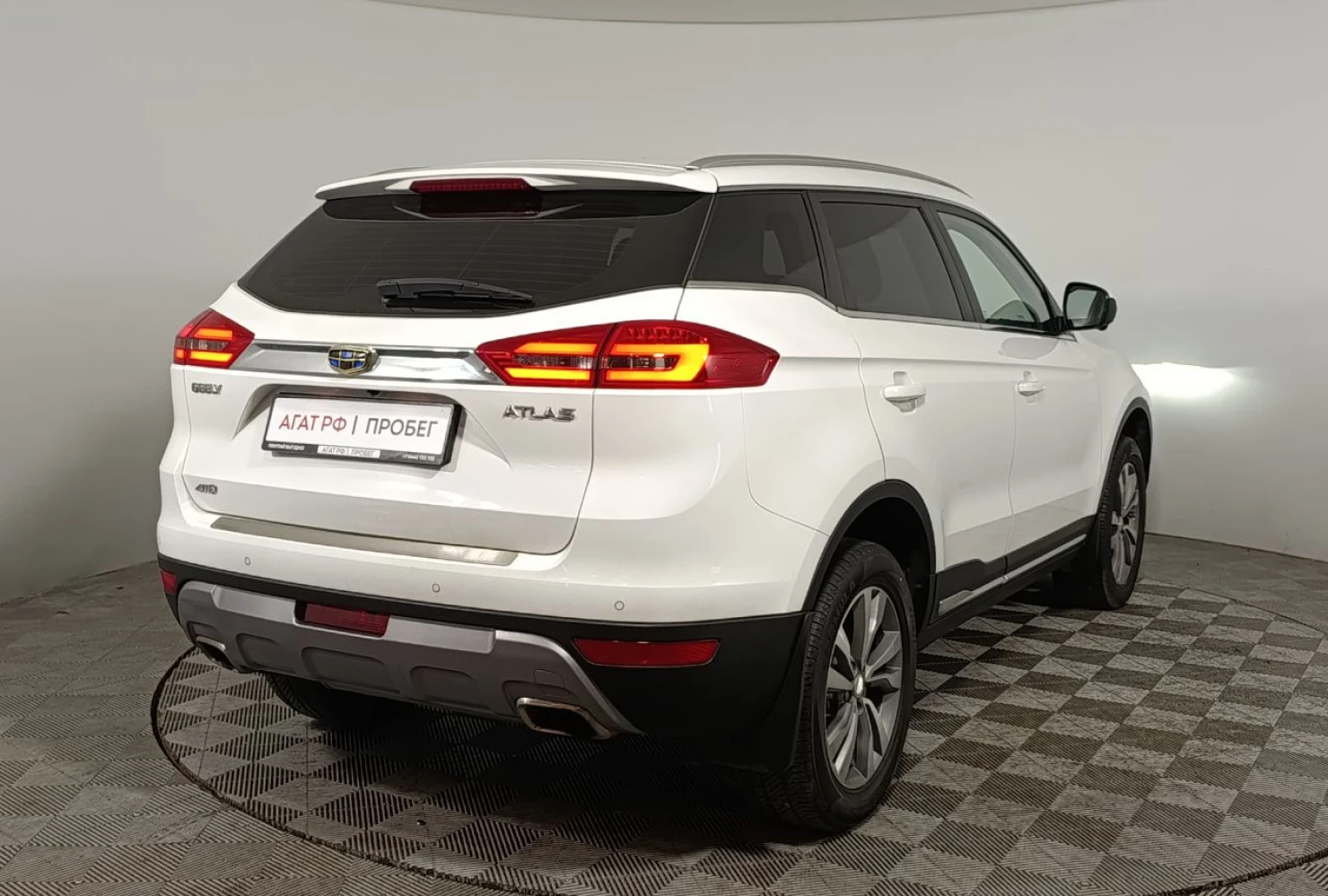 Geely Atlas, 2021