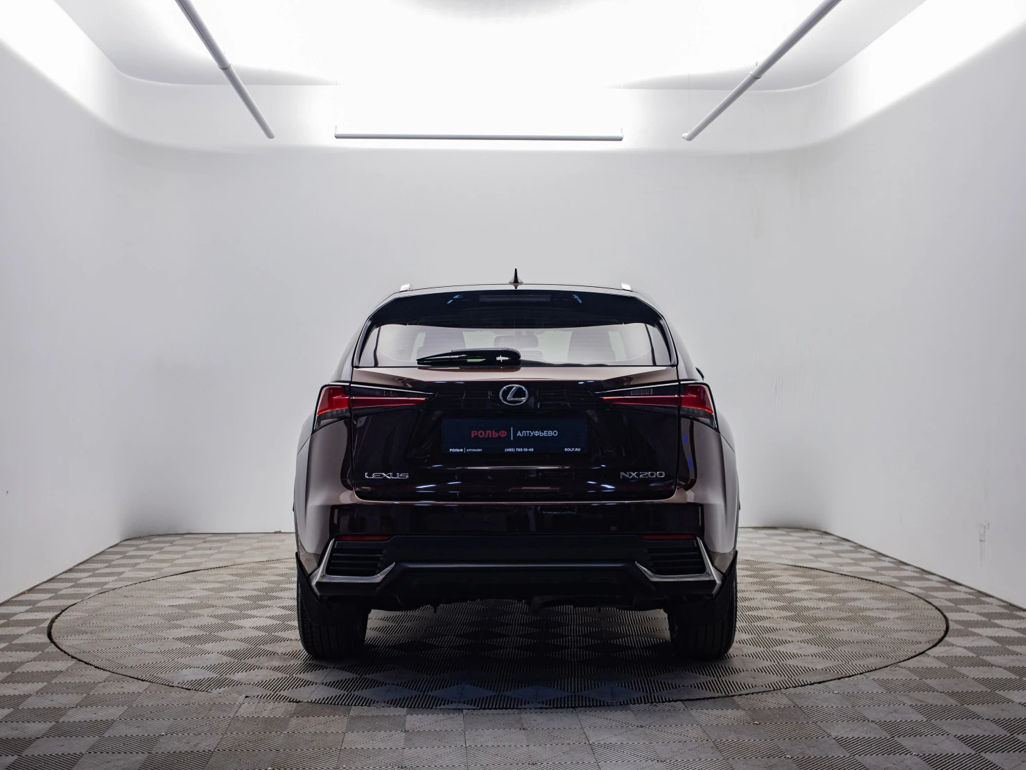 Lexus NX, 2018