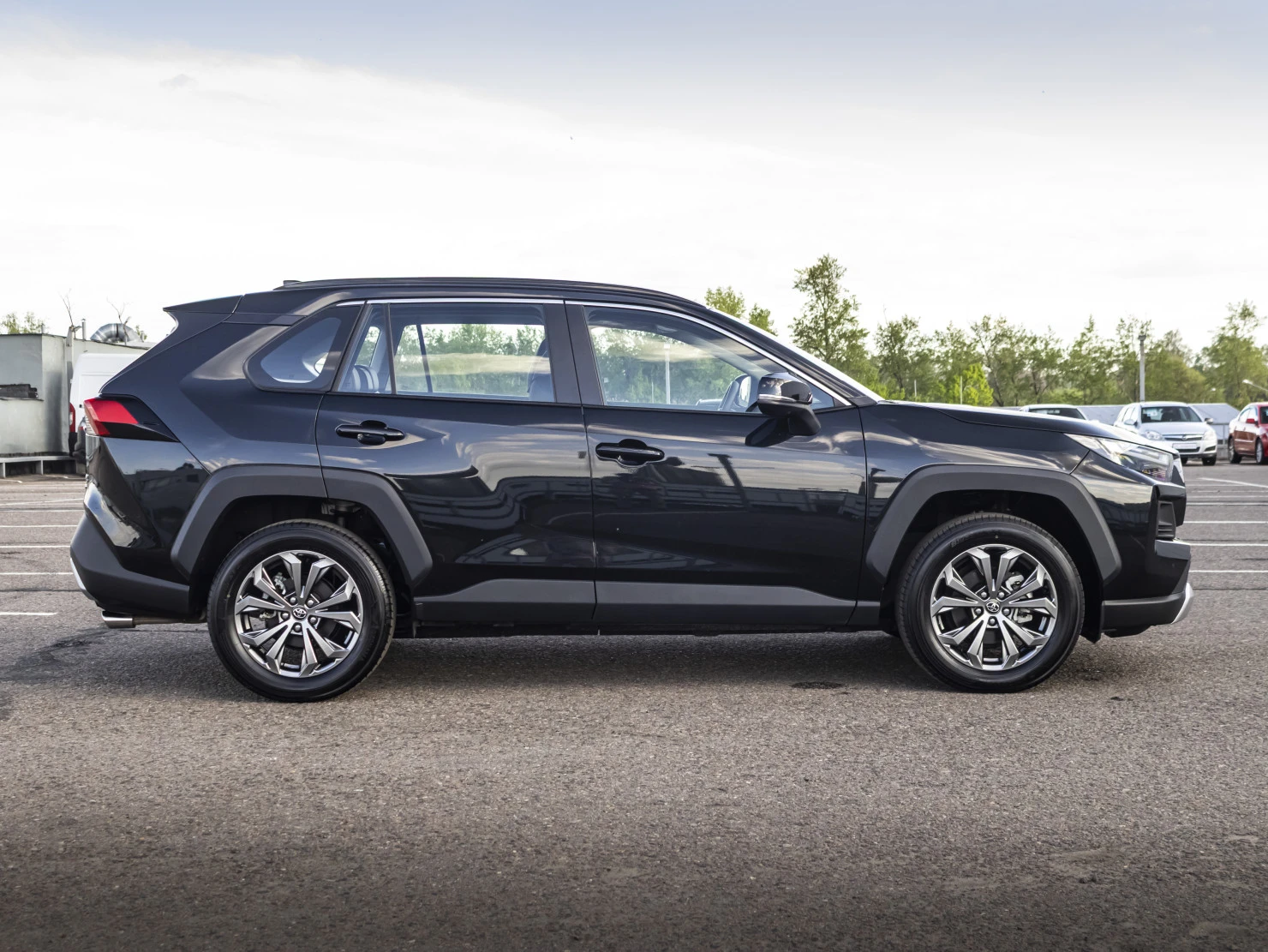 Toyota RAV4, 2023