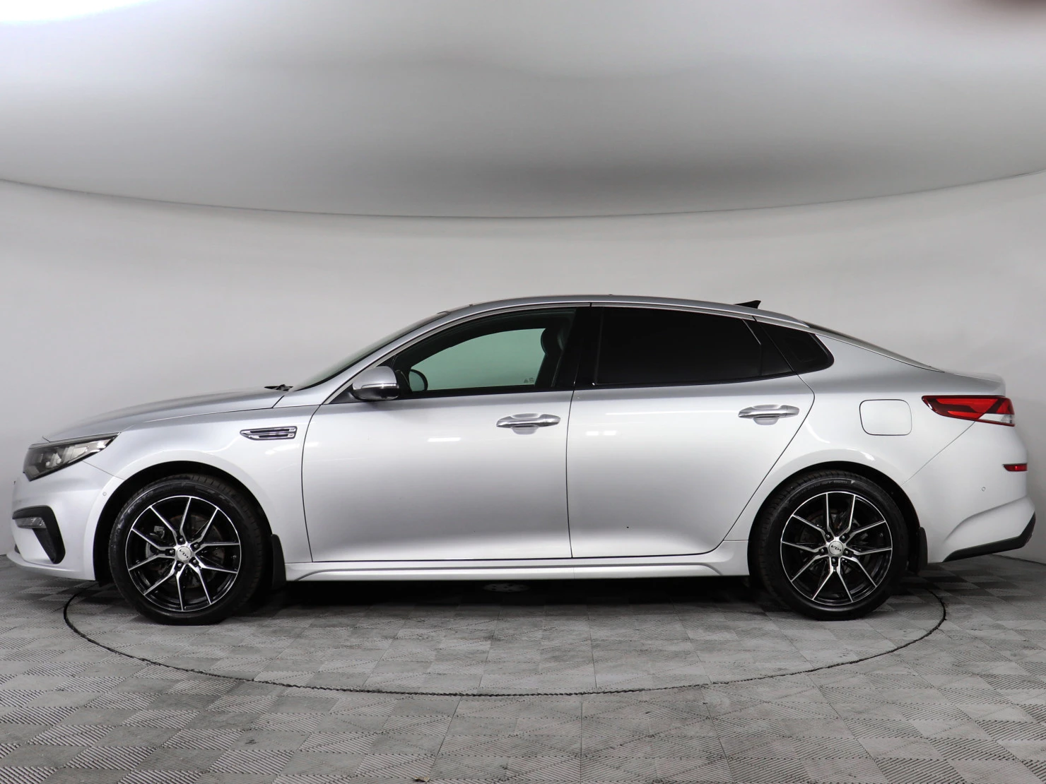 Kia Optima, 2019