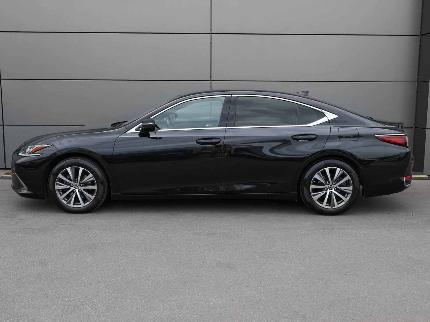 Lexus ES, 2018