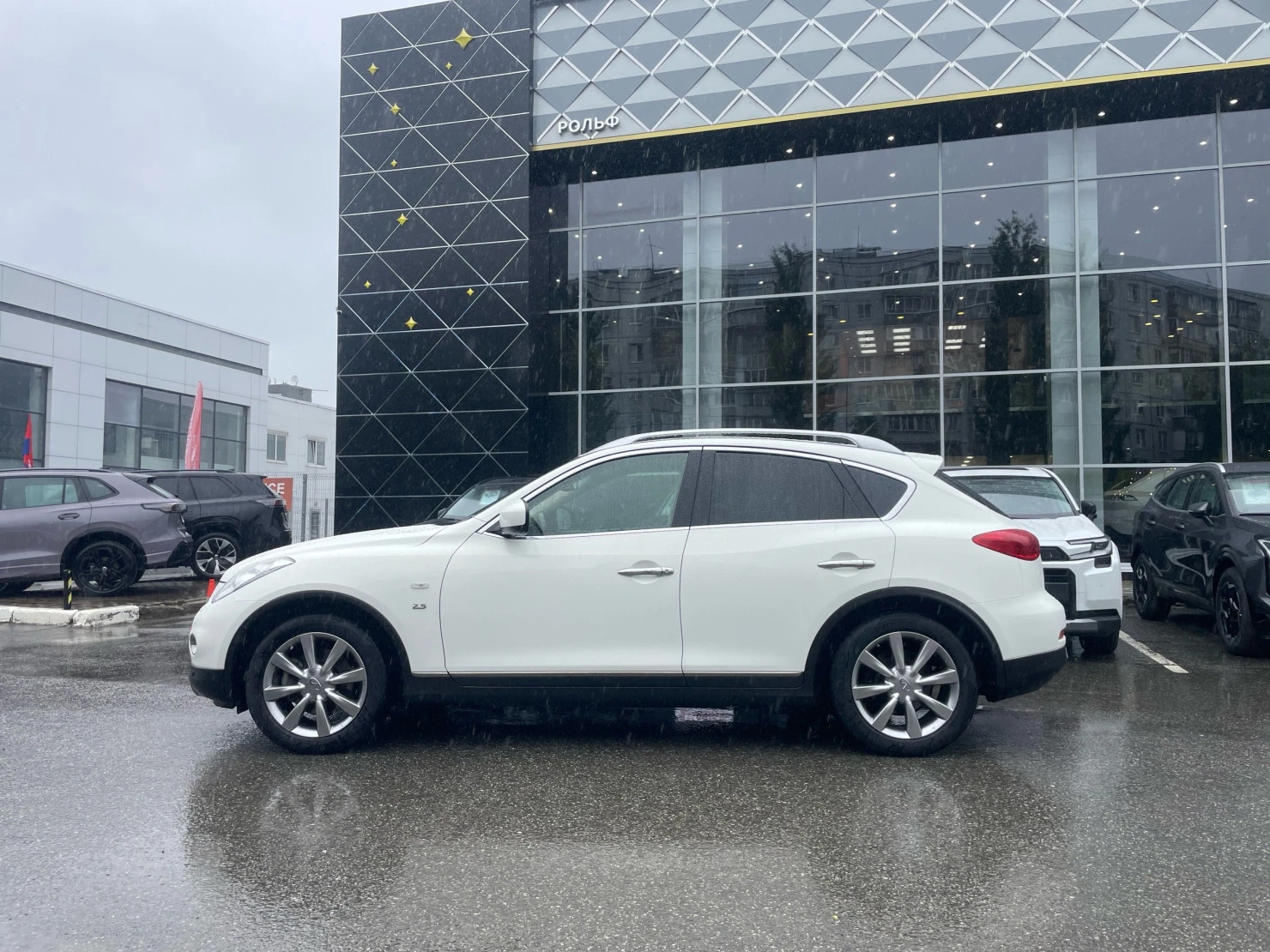 Infiniti QX50, 2014