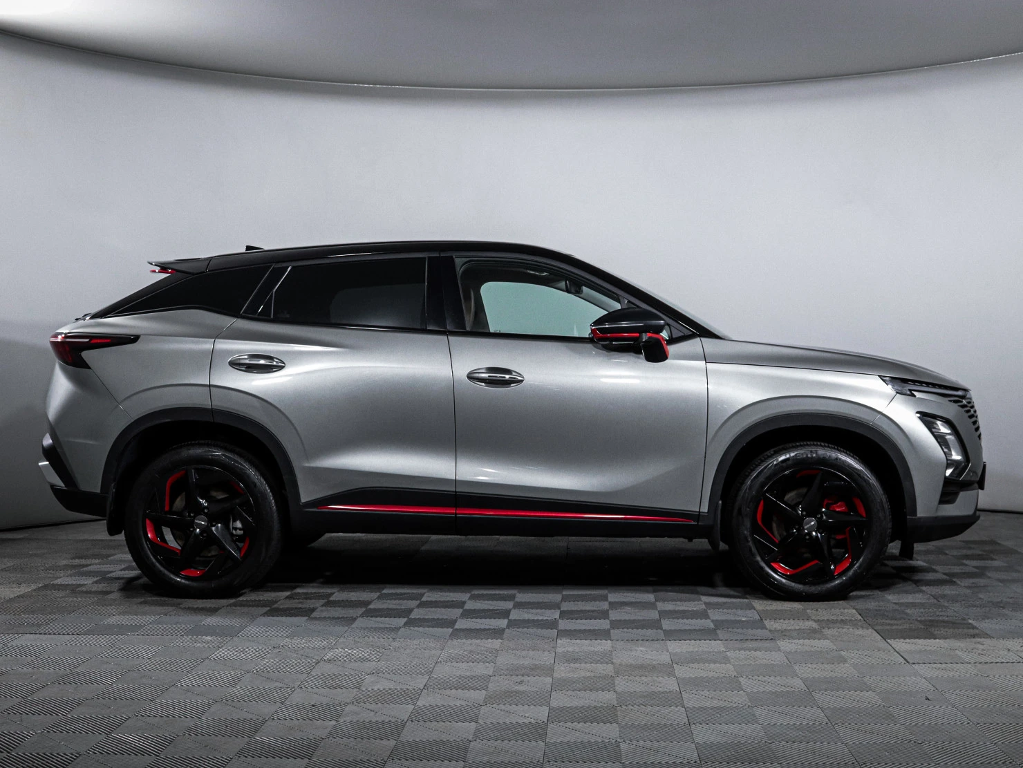OMODA C5, 2023
