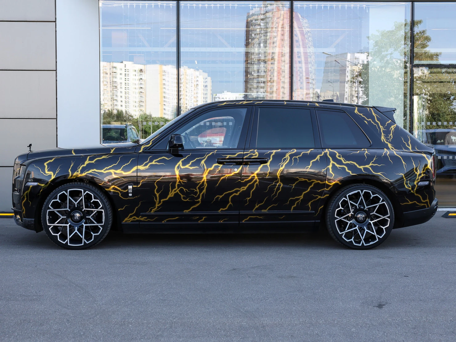Rolls-Royce Cullinan, 2019