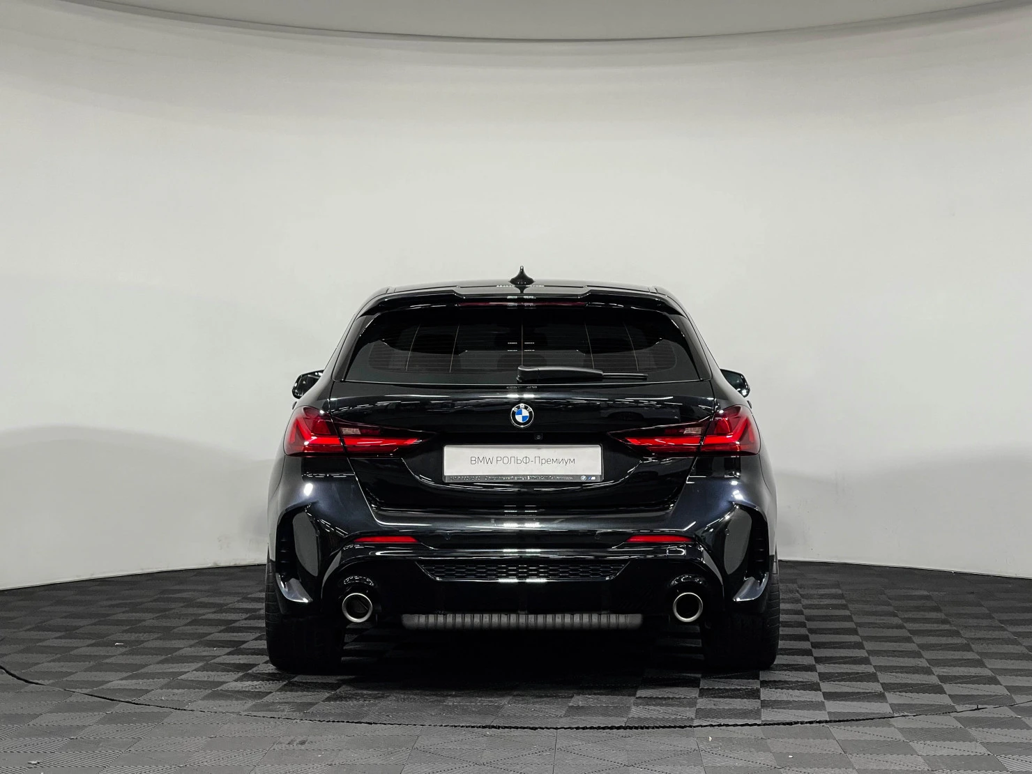 BMW 1 серии, 2022