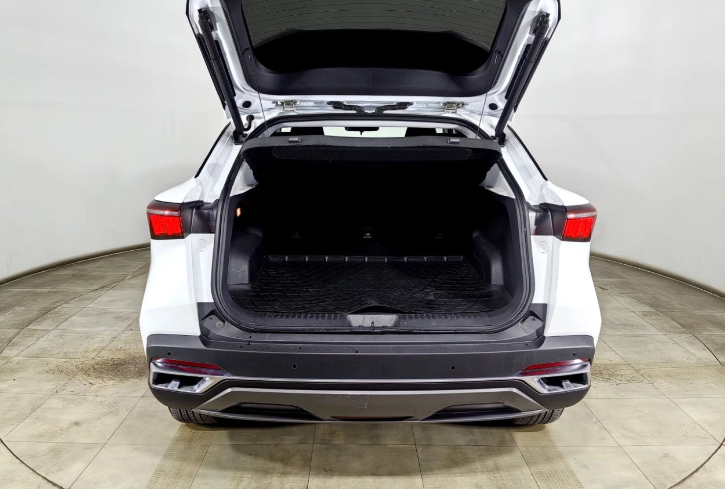 OMODA C5, 2023