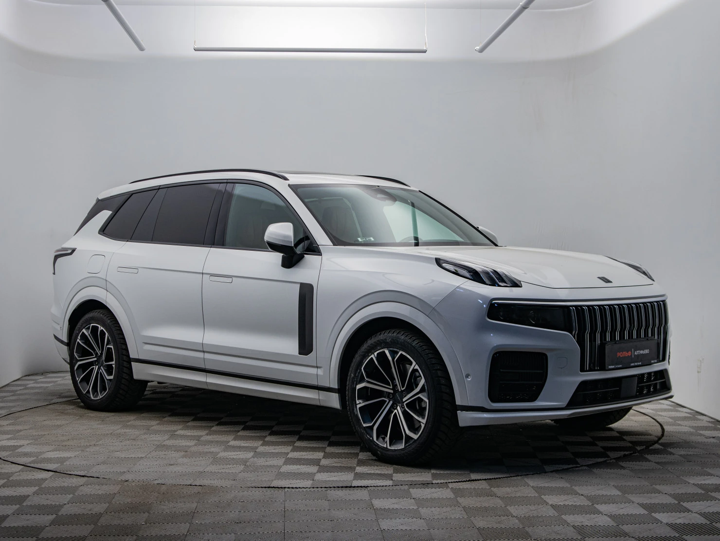 Lynk & Co 09, 2022