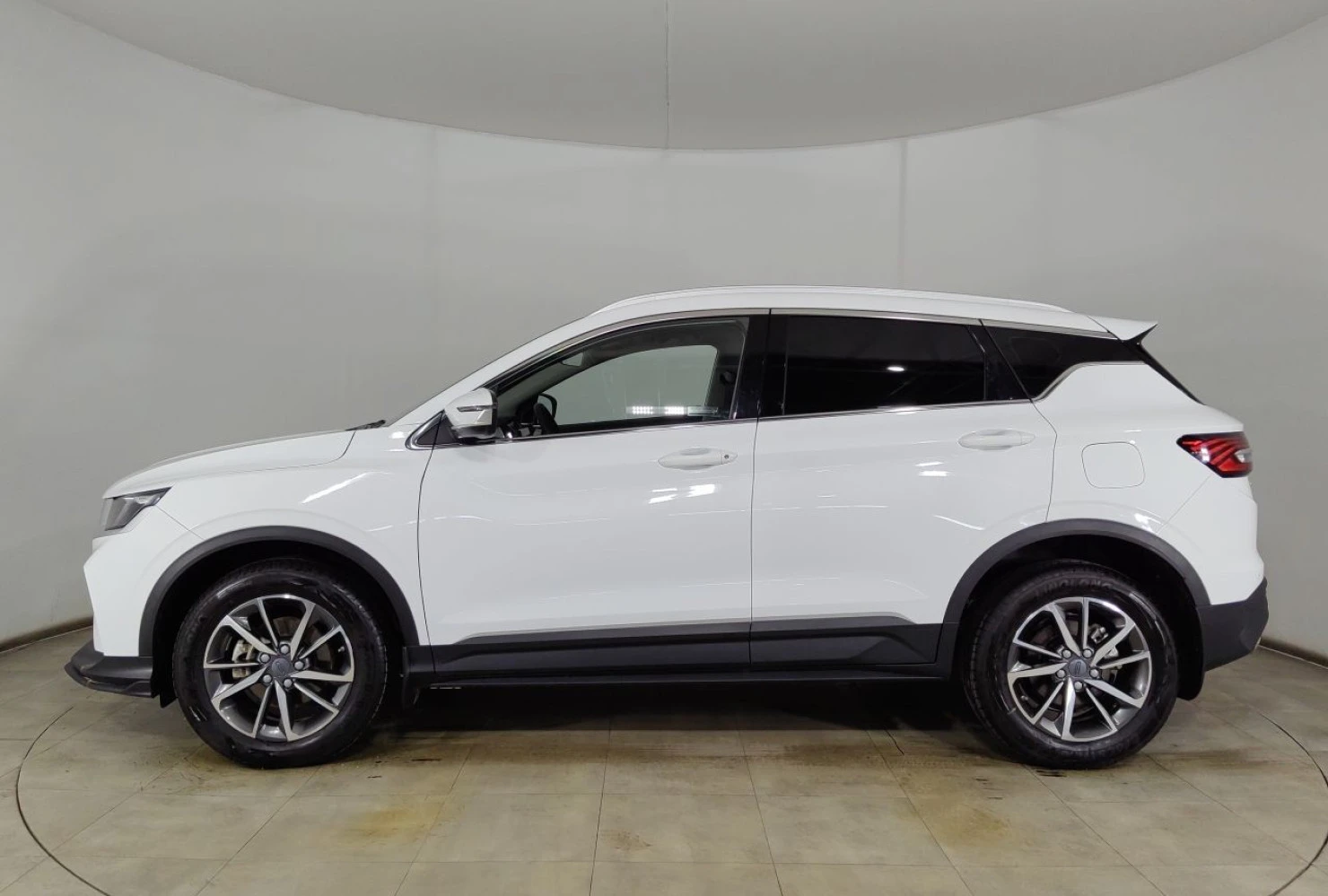 Geely Coolray, 2023