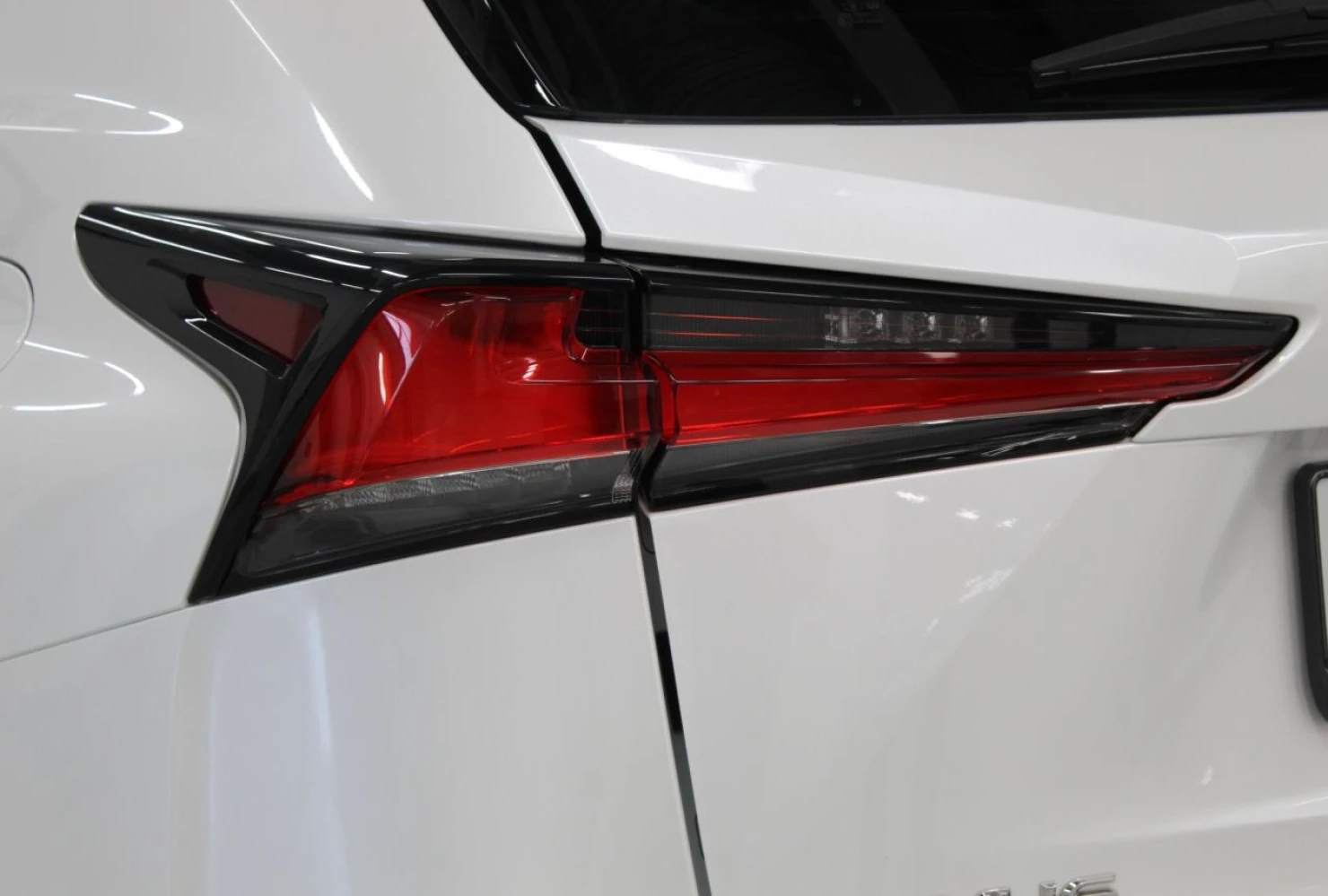 Lexus NX, 2019