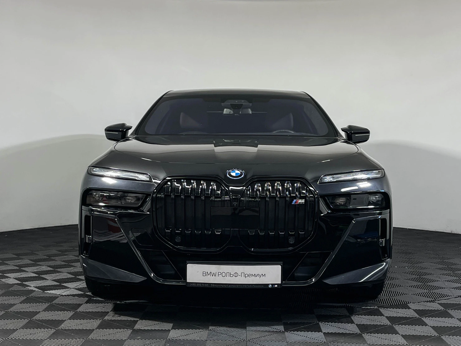 BMW 7 серии, 2023