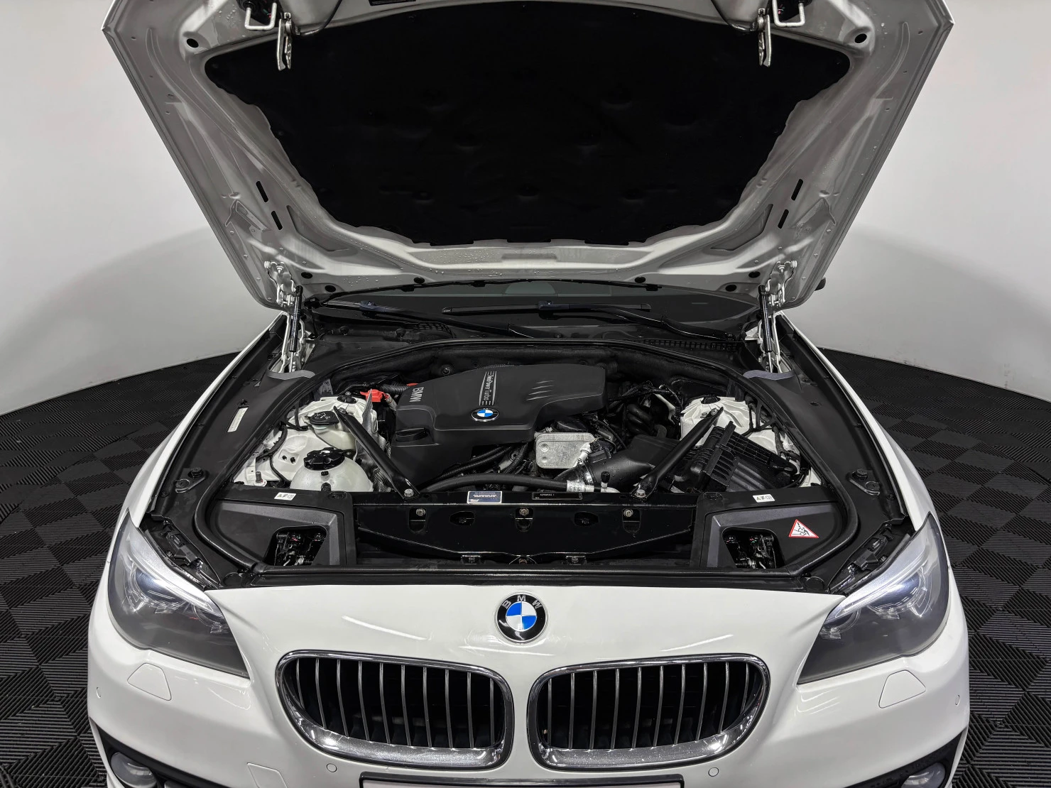 BMW 5 серии, 2013