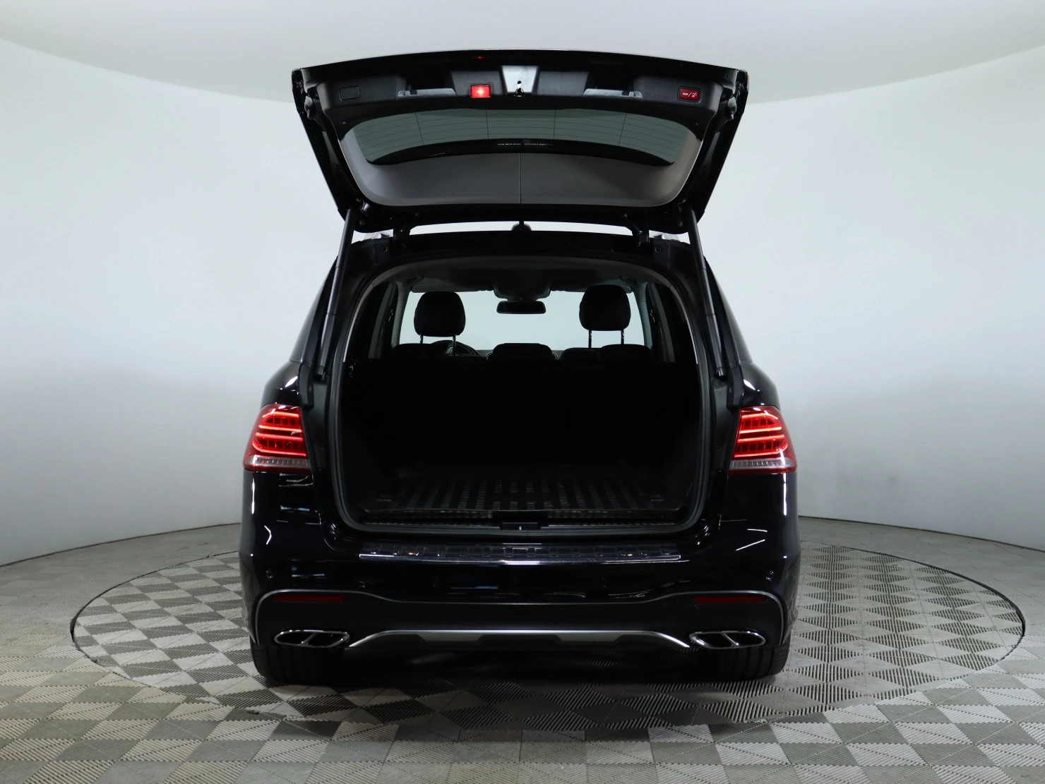 Mercedes-Benz GLE, 2016