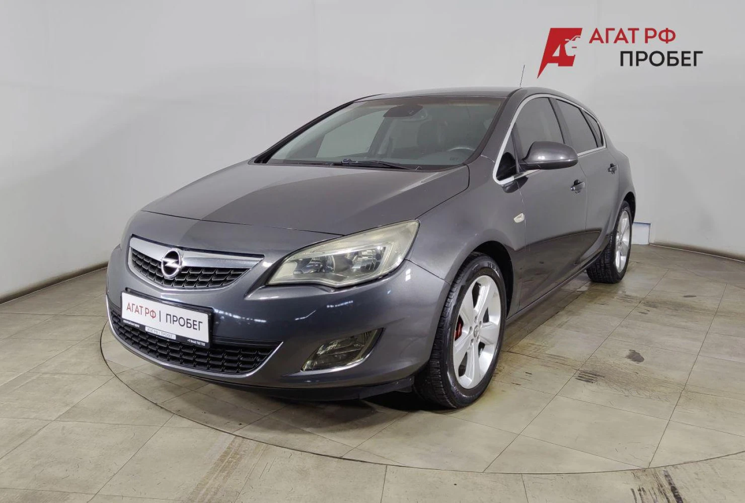 Opel Astra, 2011