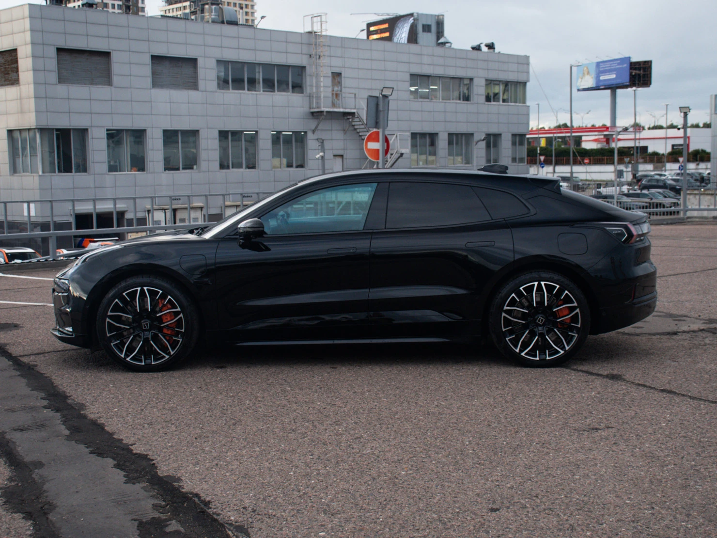 Zeekr 001, 2023