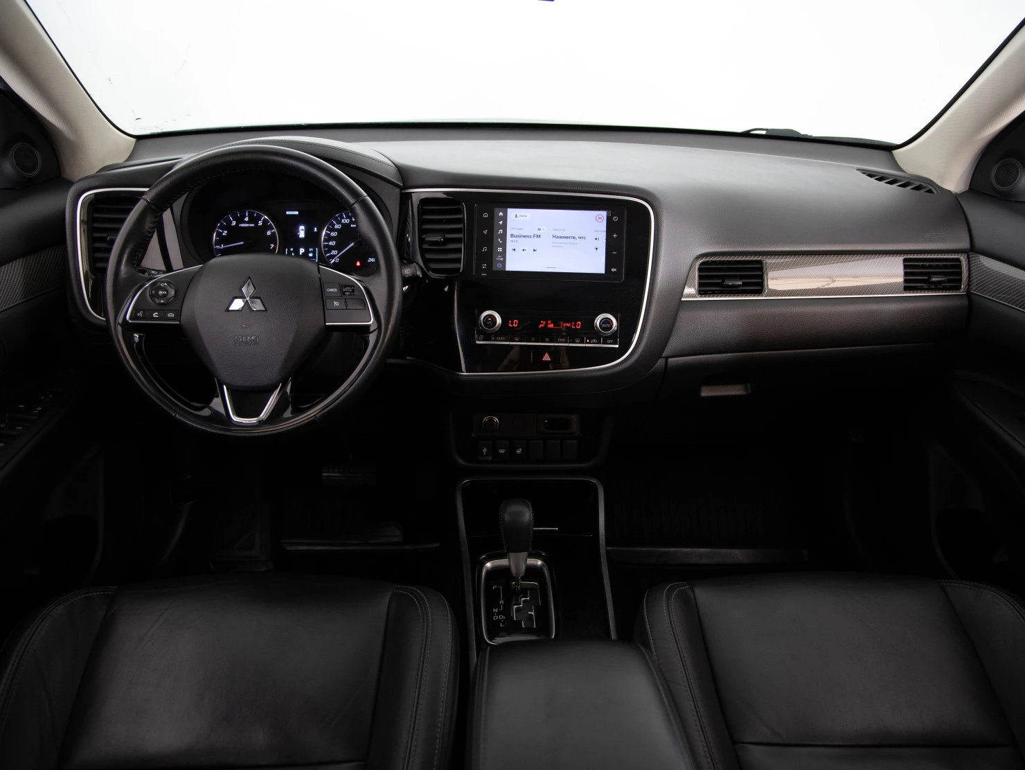Mitsubishi OUTLANDER, 2020