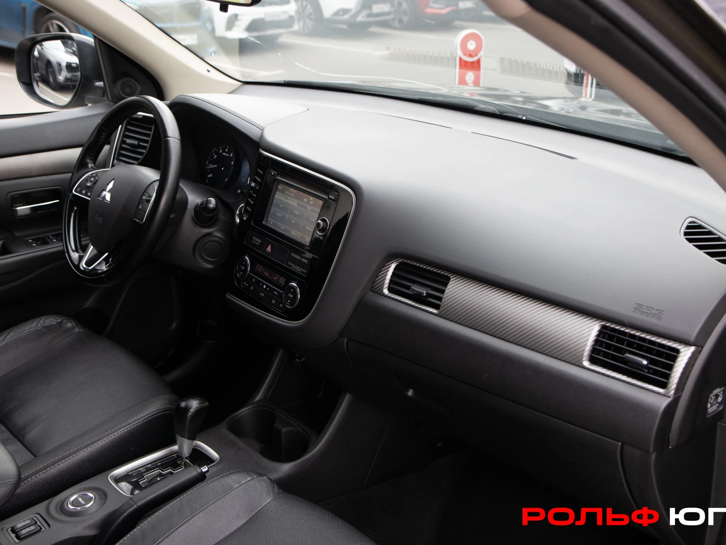 Mitsubishi OUTLANDER, 2015