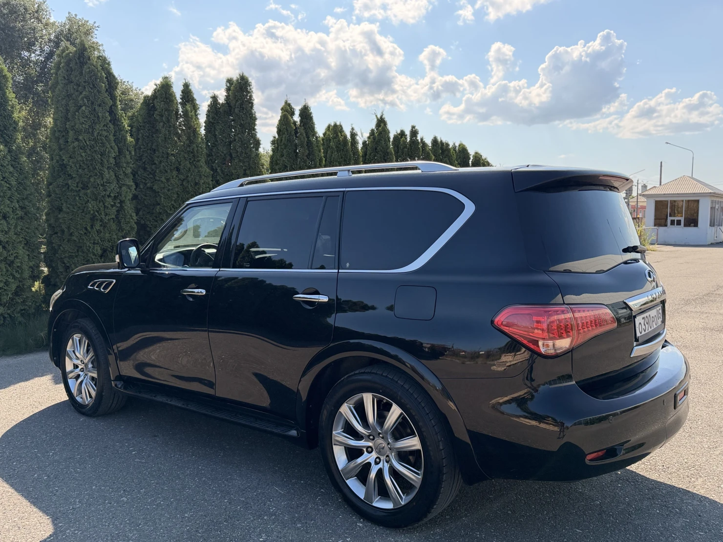 Infiniti QX80, 2014
