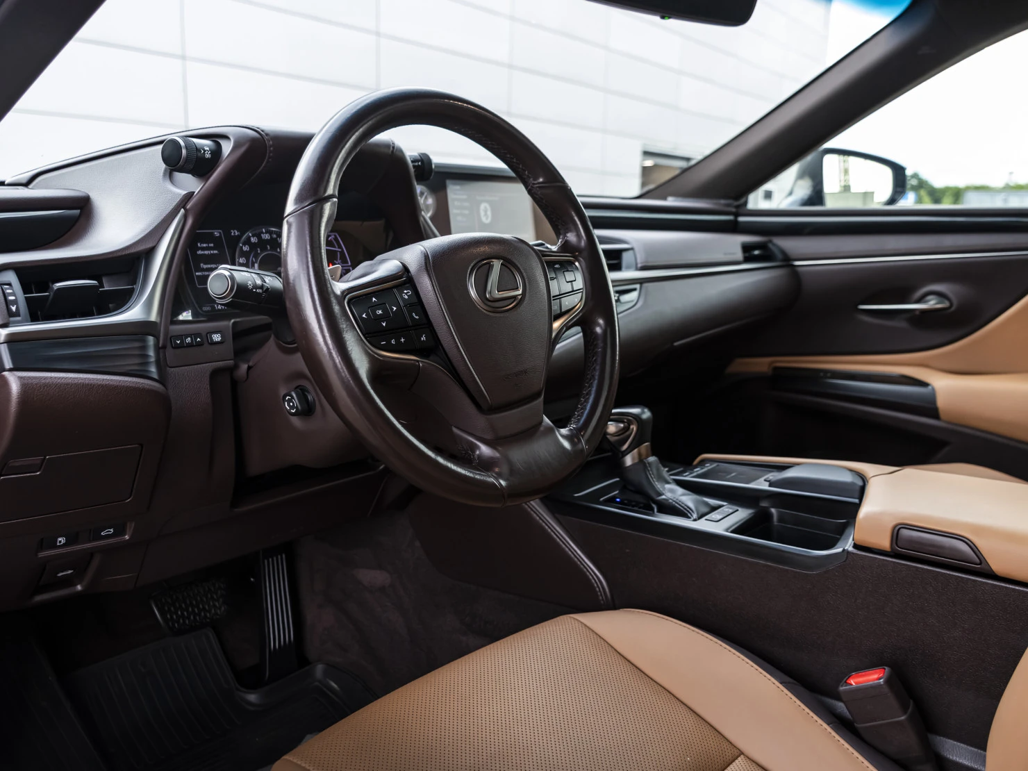 Lexus ES, 2018