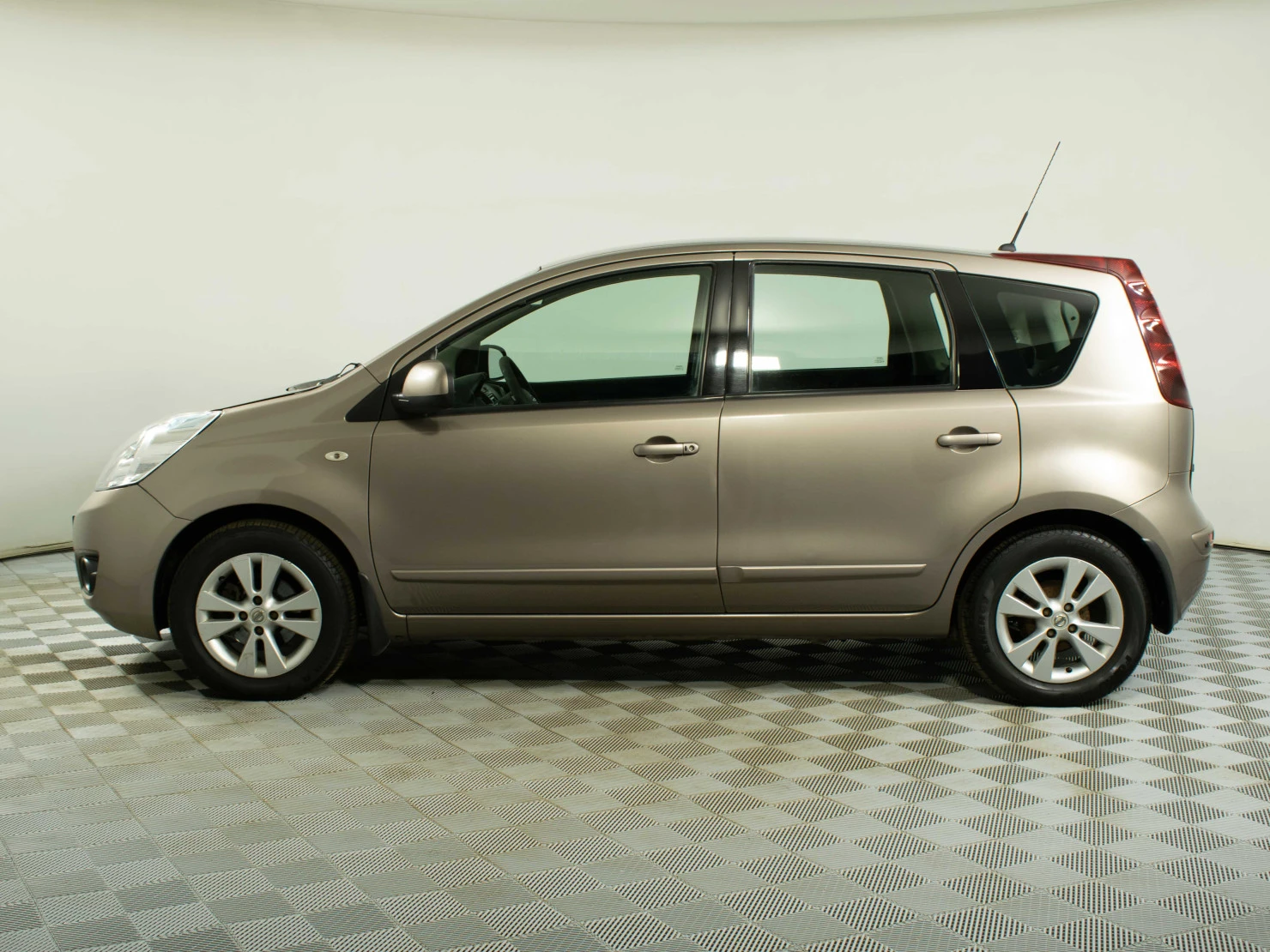 Nissan Note, 2012