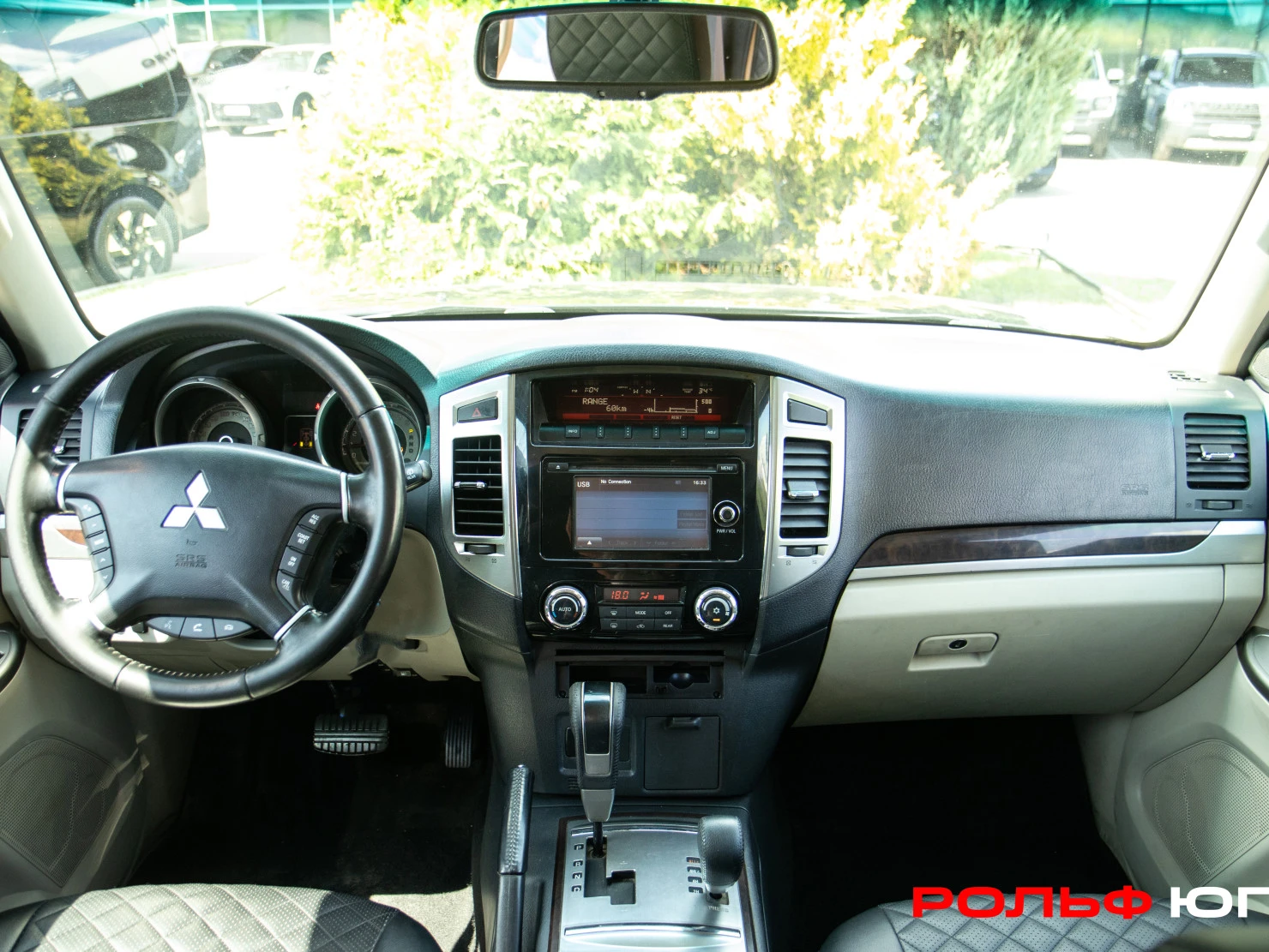 Mitsubishi PAJERO, 2017