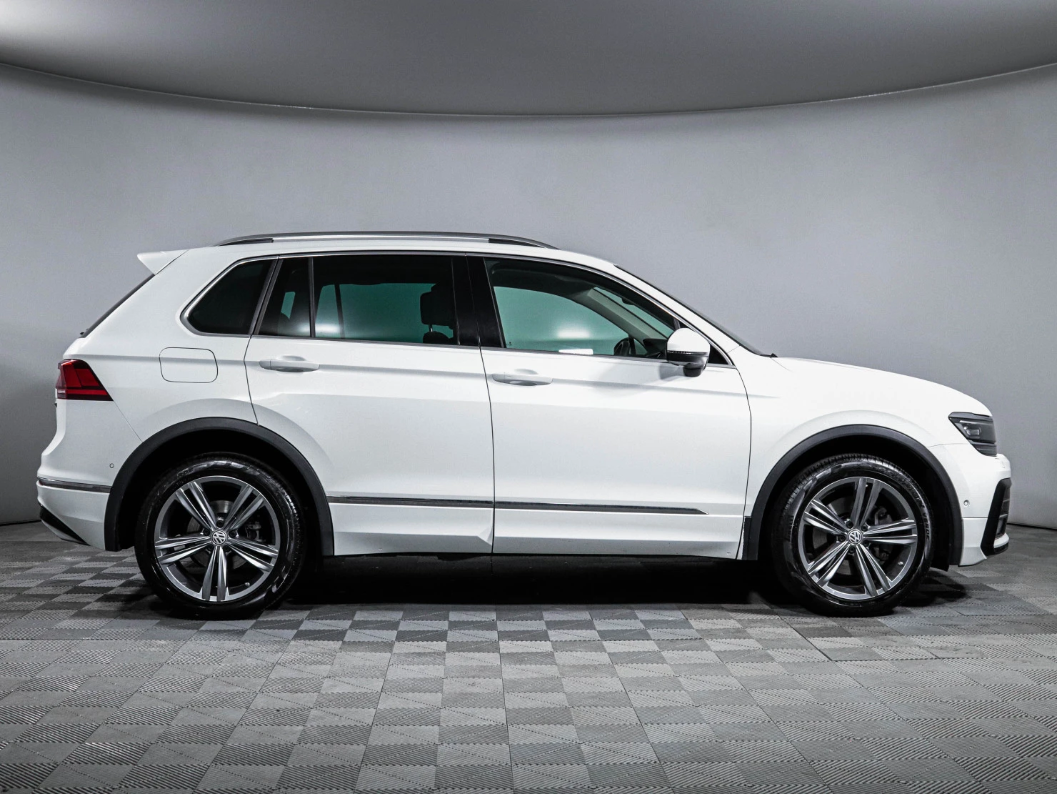 Volkswagen Tiguan, 2019