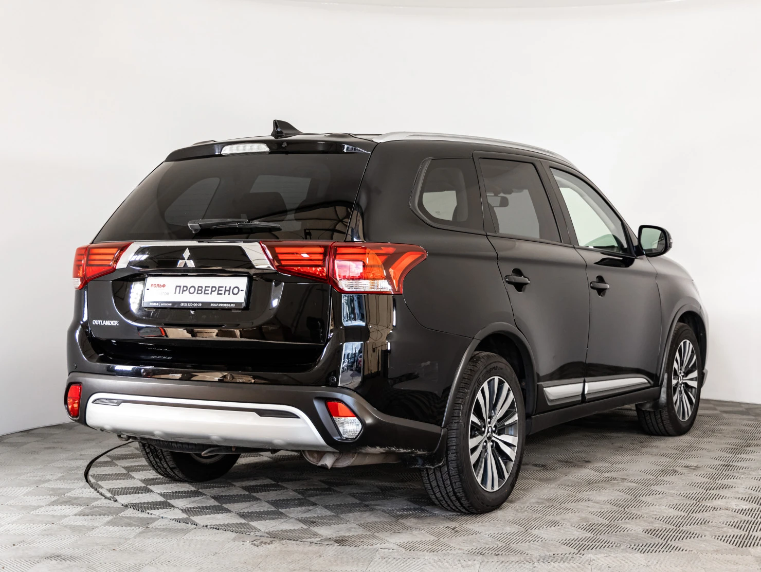 Mitsubishi OUTLANDER, 2020