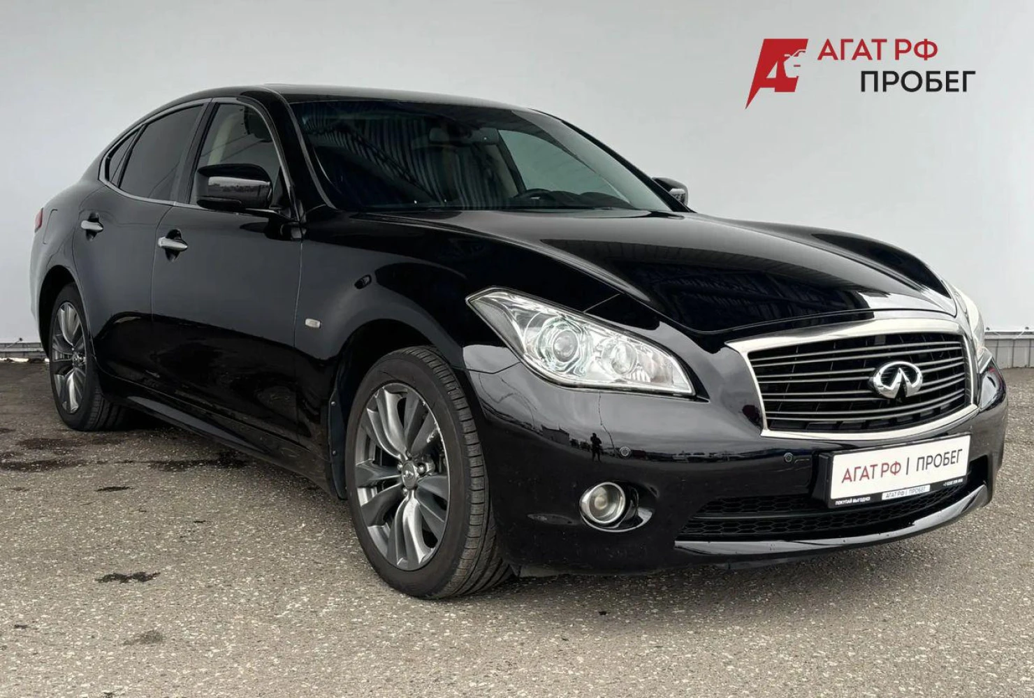Infiniti M, 2012