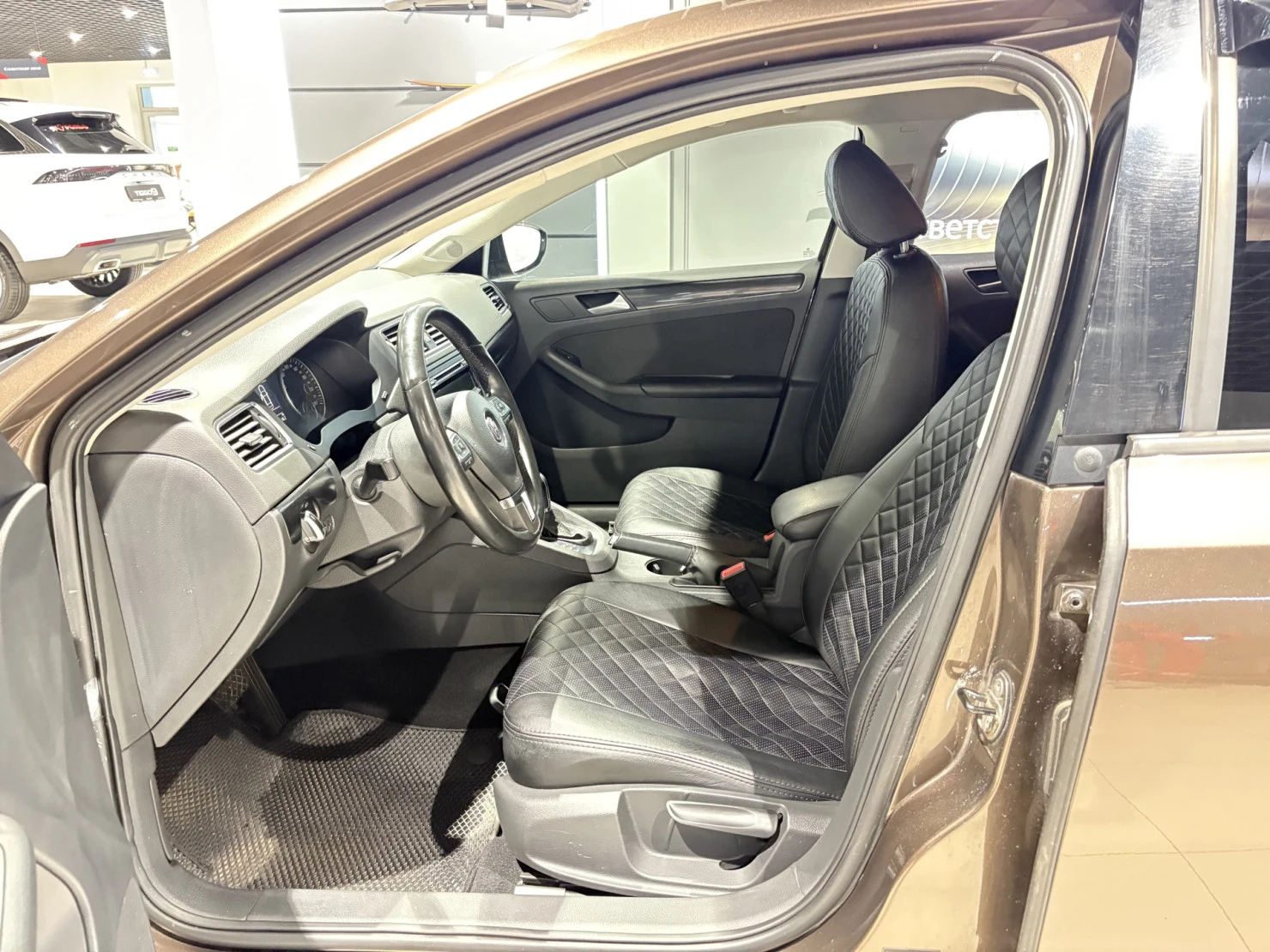 Volkswagen Jetta, 2012