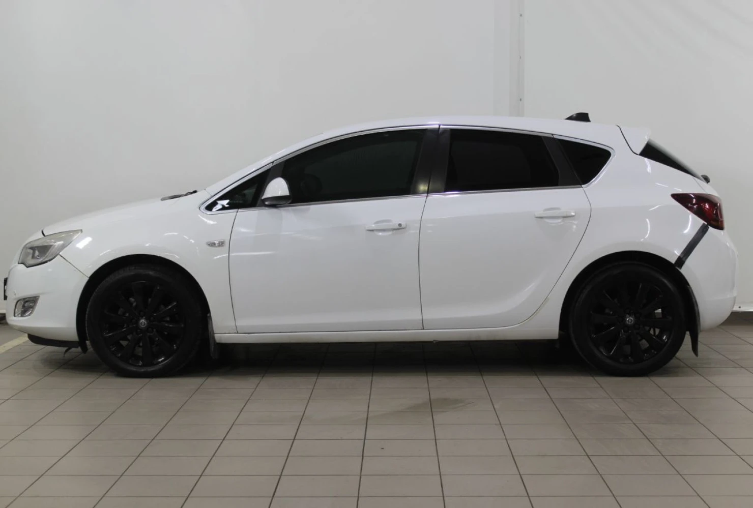 Opel Astra, 2010