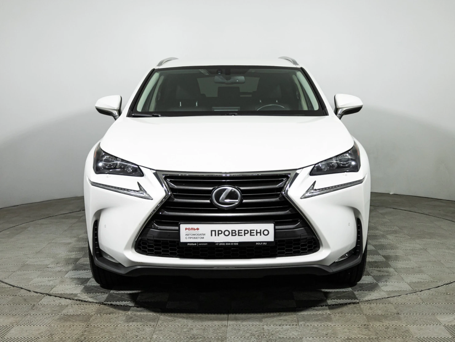Lexus NX, 2016