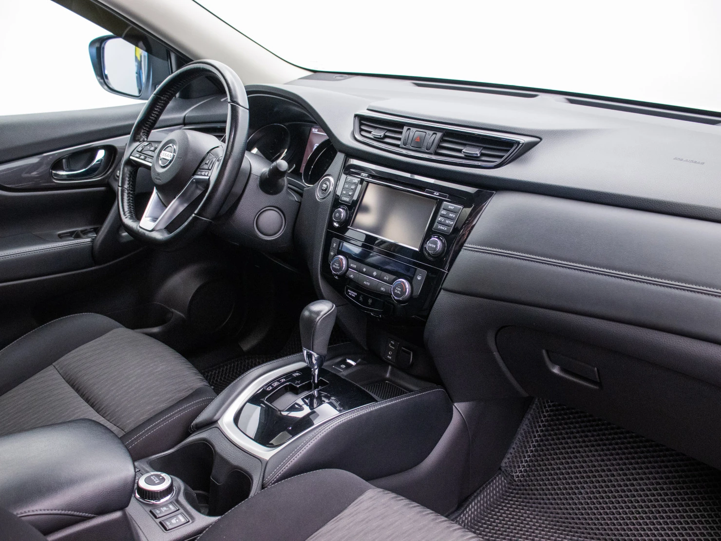 Nissan X-Trail, 2020